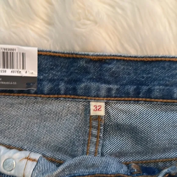🆕 Levi’s Premium Size 32 High-Rise Deconstructed Skirt 5 Button 5 Pocket…