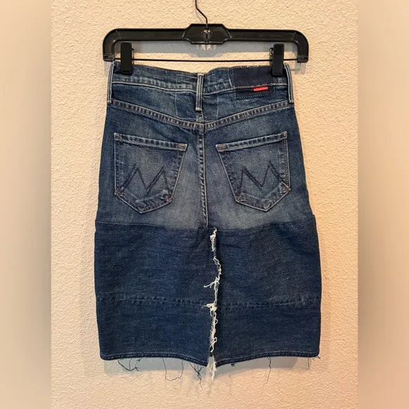 $285 MOTHER   Carolyn Murphy The Knee Step distressed patchwork‎ denim skirt