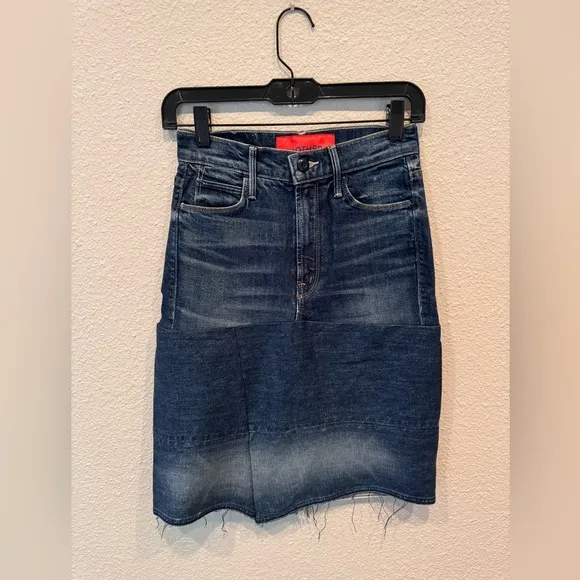 $285 MOTHER   Carolyn Murphy The Knee Step distressed patchwork‎ denim skirt