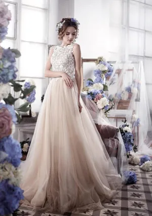 A-line V Back Champagne Lace Tulle Sweep Sleeveless Wedding Dress