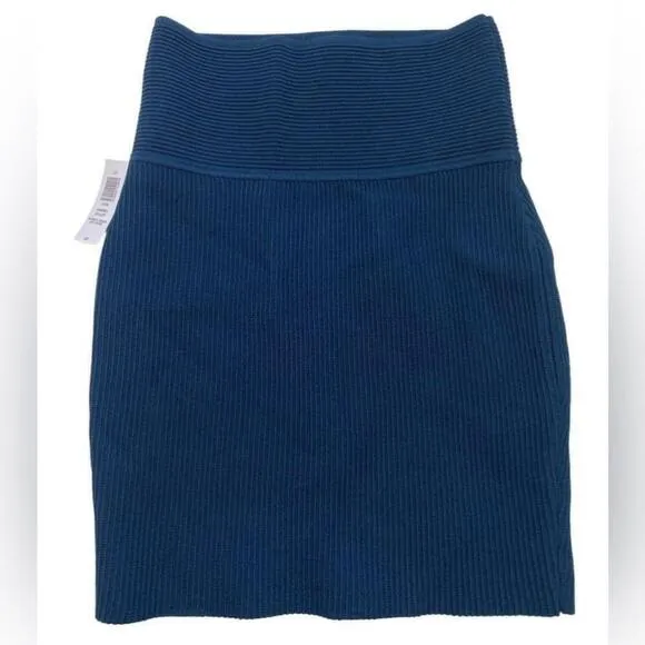🆕Aritiza Babaton - Sculpt Knit Mini Skirt