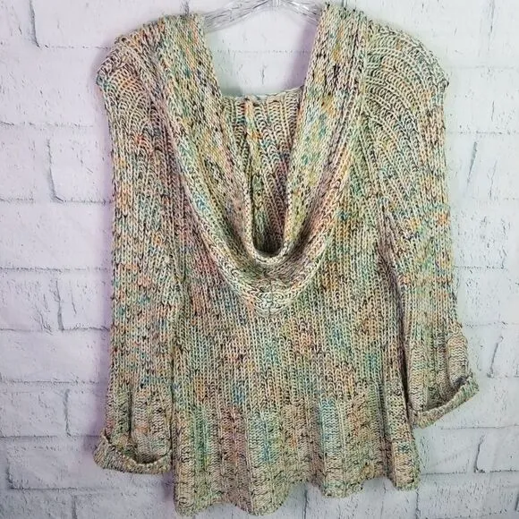 BCBG MAXAZRIA KNIT SWEATER
