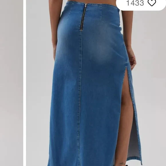 BDG Missy Low-Rise Denim Maxi Skirt XS/S