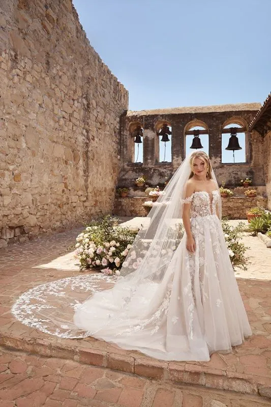 Casablanca Size 14 2468 Eliana Nude/Ivory Gown