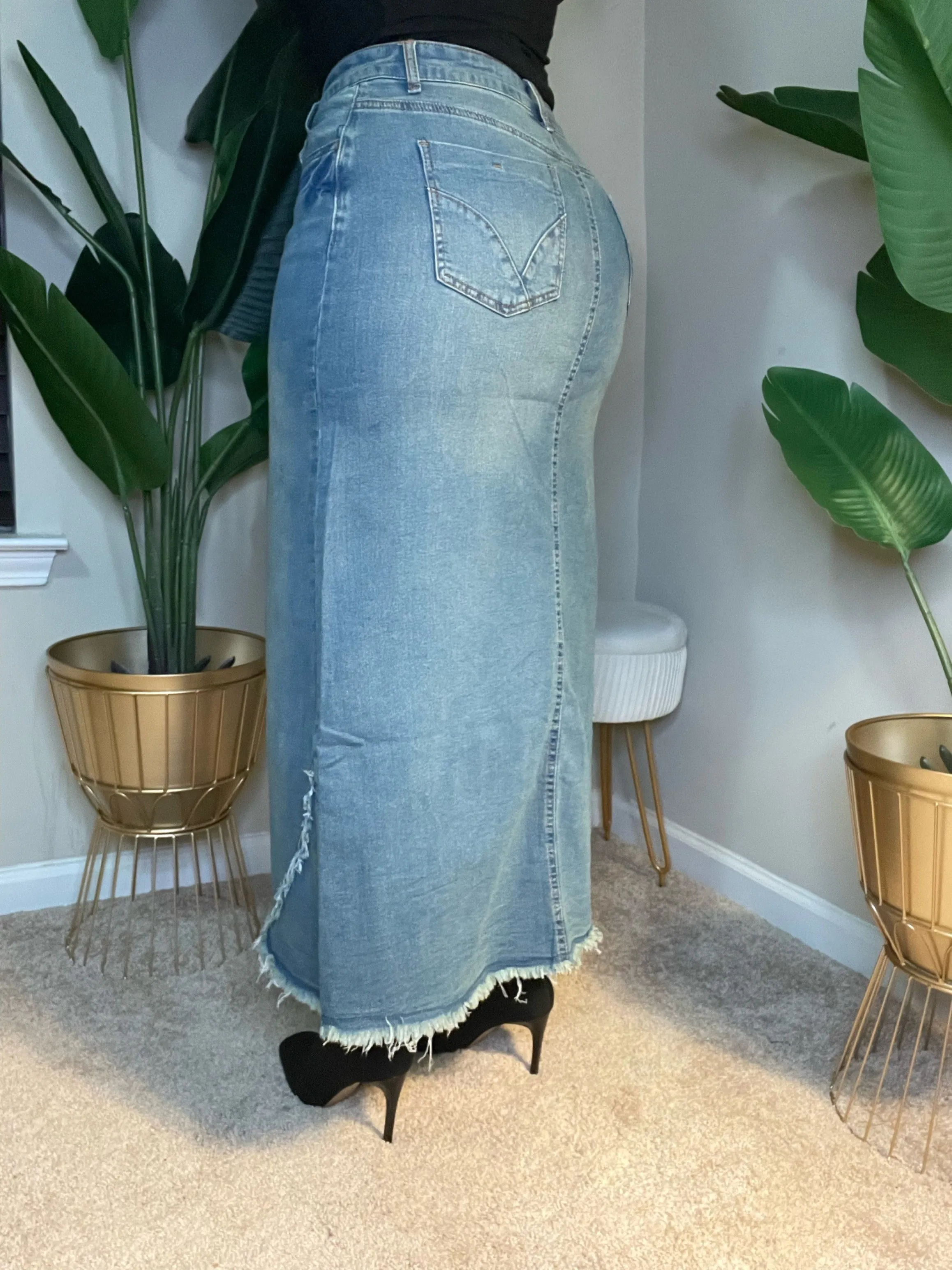 CURVED FRINGE
