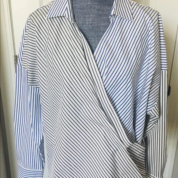 DKNY Women’s Striped  Long Sleeve Shirt  Multi Sz.