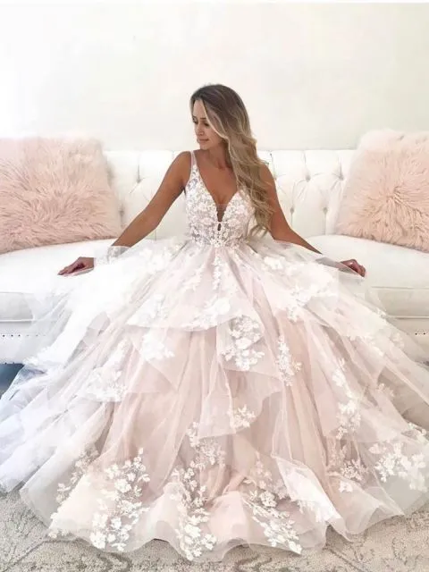 Elegant A-Line V Neck Wedding Dresses with Appliques