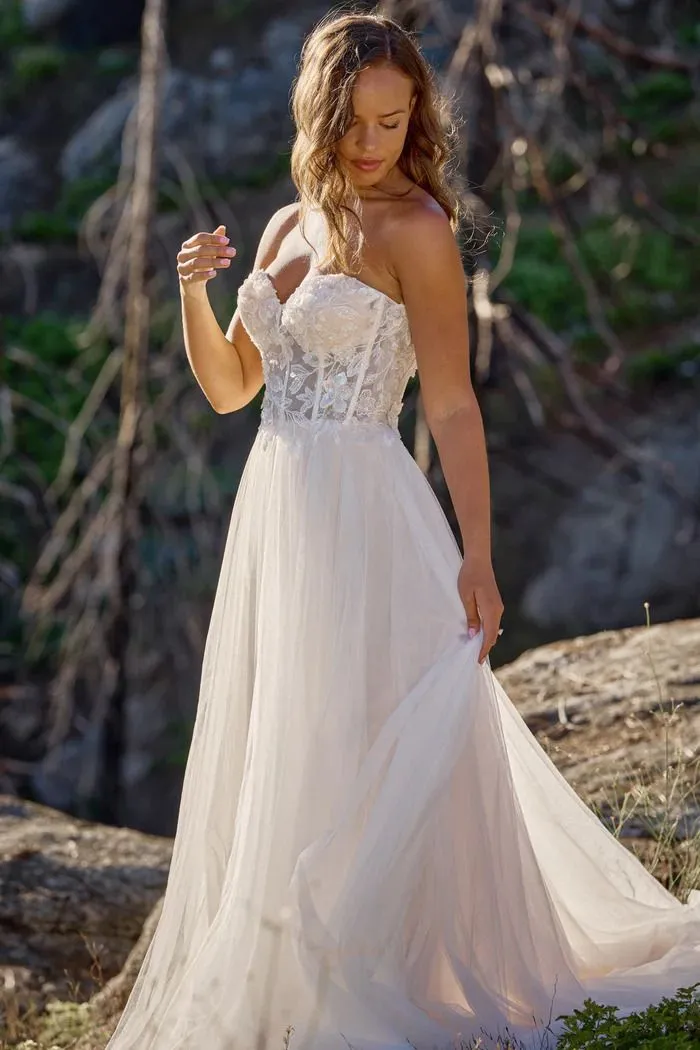 Ella Rosa Size 12 BE656 Champ/Nude/Silver Gown