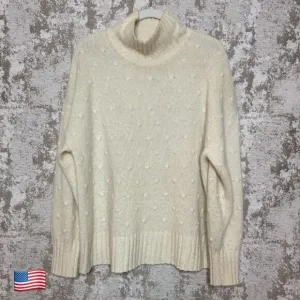 Everlane The Alpaca Pompom Sweater in Snow