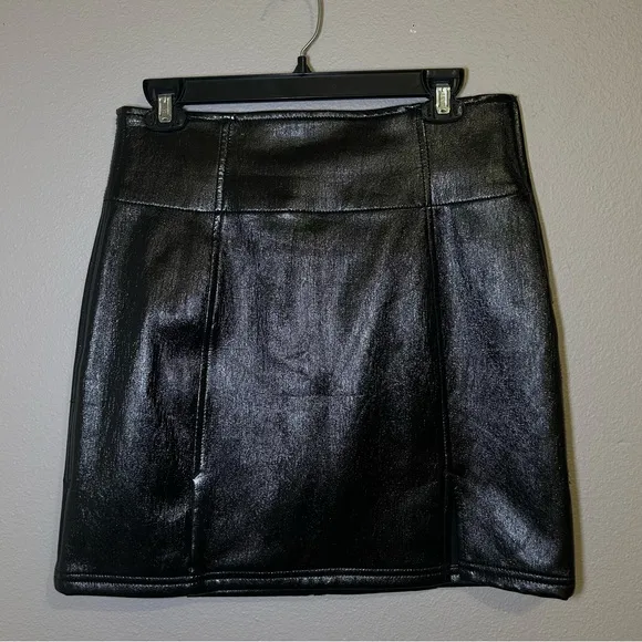 Free People Holding Onto A Dream black coated mini skirt women’s size medium 10