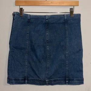 Free People “Modern Femme” denim mini skirt size 8