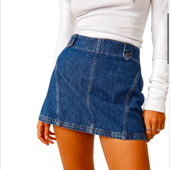 Free People Runaway Denim Mini Skirt in Lake Life Blue Size 25
