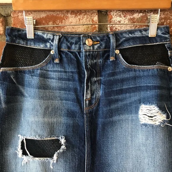 Good American Distressed Fishnet Mesh Denim Skirt