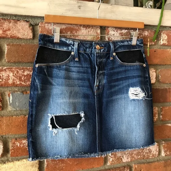 Good American Distressed Fishnet Mesh Denim Skirt