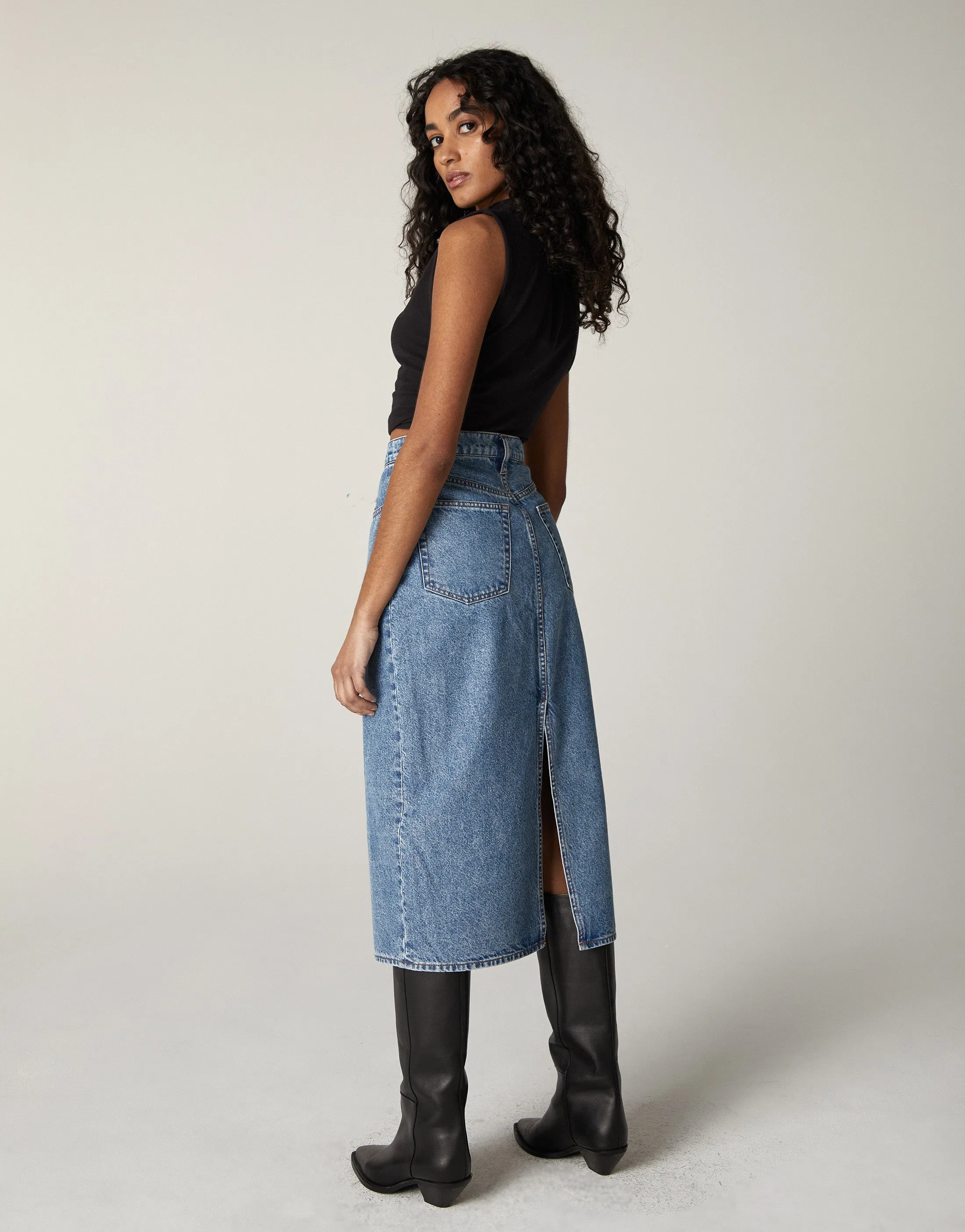 HARLEY High-Rise Midi Skirt in Glendale