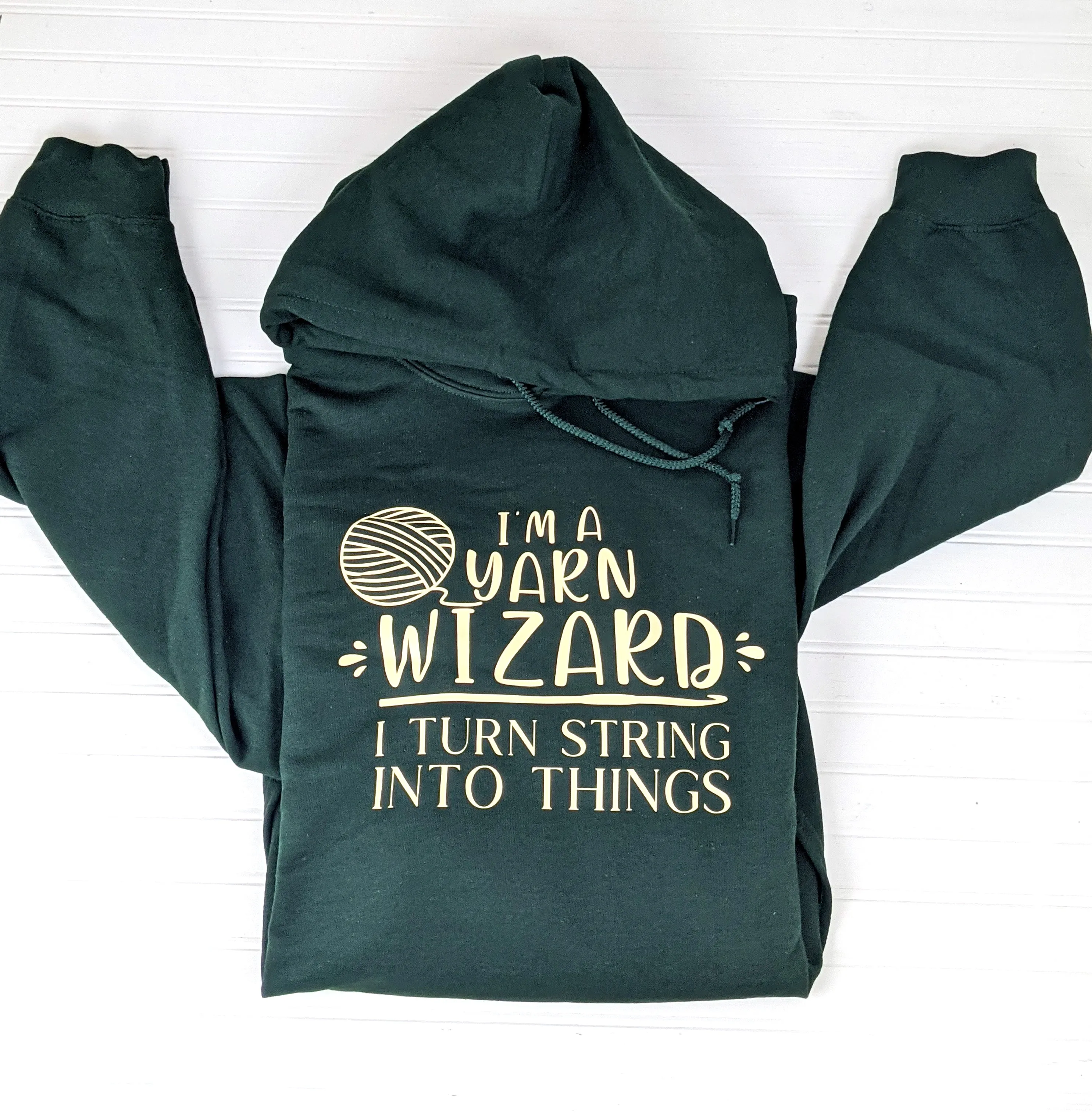 I'M A YARN WIZARD | FOREST GREEN