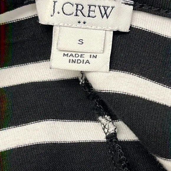 J. Crew Black &amp; White Striped T- Shirt Dress w/ Ruffled Puff Sleeves- Small