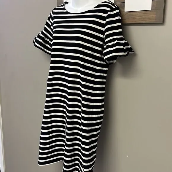 J. Crew Black &amp; White Striped T- Shirt Dress w/ Ruffled Puff Sleeves- Small