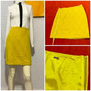 J. Mclaughlin Yellow Wool Cashmere A Line Skirt Size 6