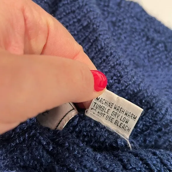 JIT sport - 100% acrylic navy blue sweater, vintage knit