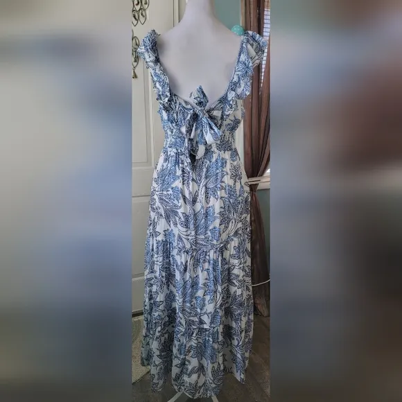 Joie Cassiel Dress Women's M Blue &amp; White Floral Maxi Smocked Cotton Blend EUC
