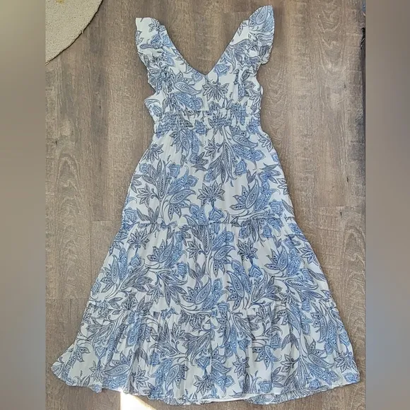 Joie Cassiel Dress Women's M Blue &amp; White Floral Maxi Smocked Cotton Blend EUC