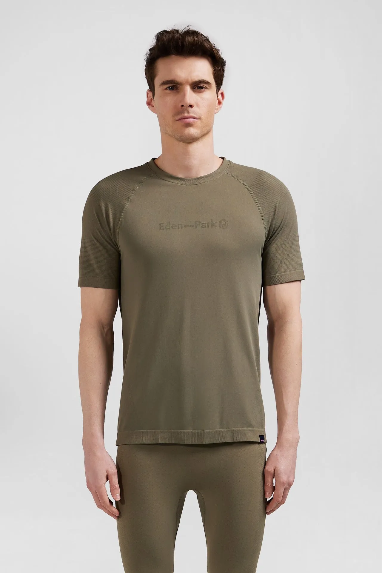 Khaki green short-sleeved sports T-shirt with striped details