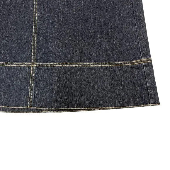 Liz Claiborne denim jean skirt Size 8 W32 L24 dark blue