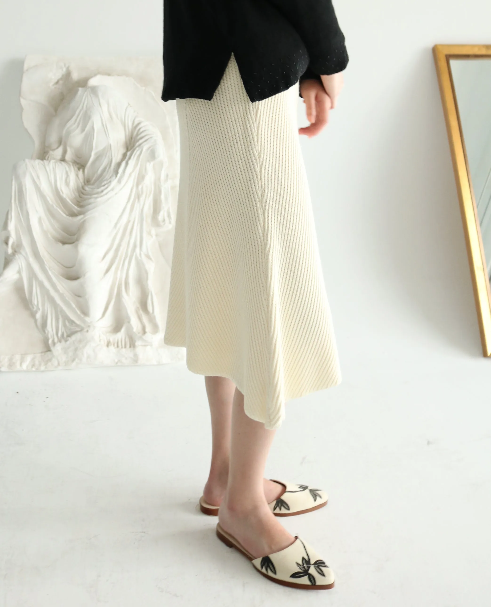 MAISON SKIRT｛size Petite, low stock｝