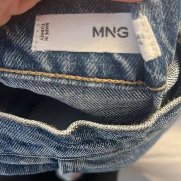 Mango cut about denim skirt in blue size large