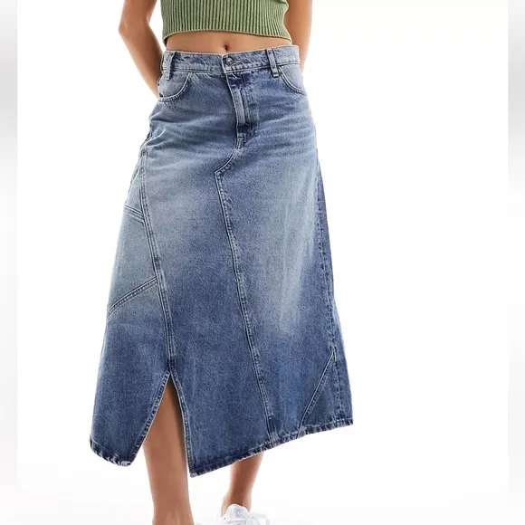 Mango cut about denim skirt in blue size large