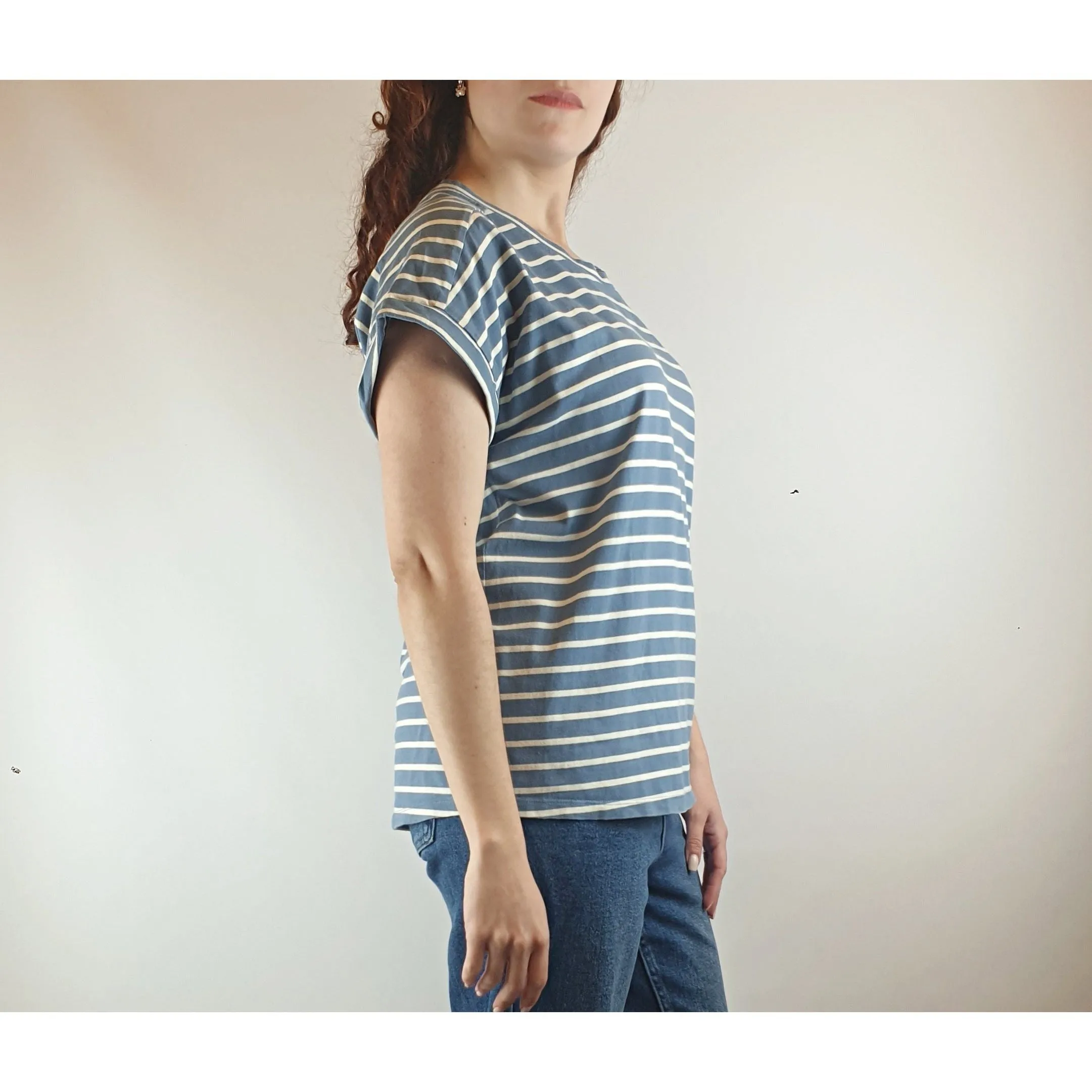 Miranda Murphy blue and white striped tee shirt size S (best fits size 10)