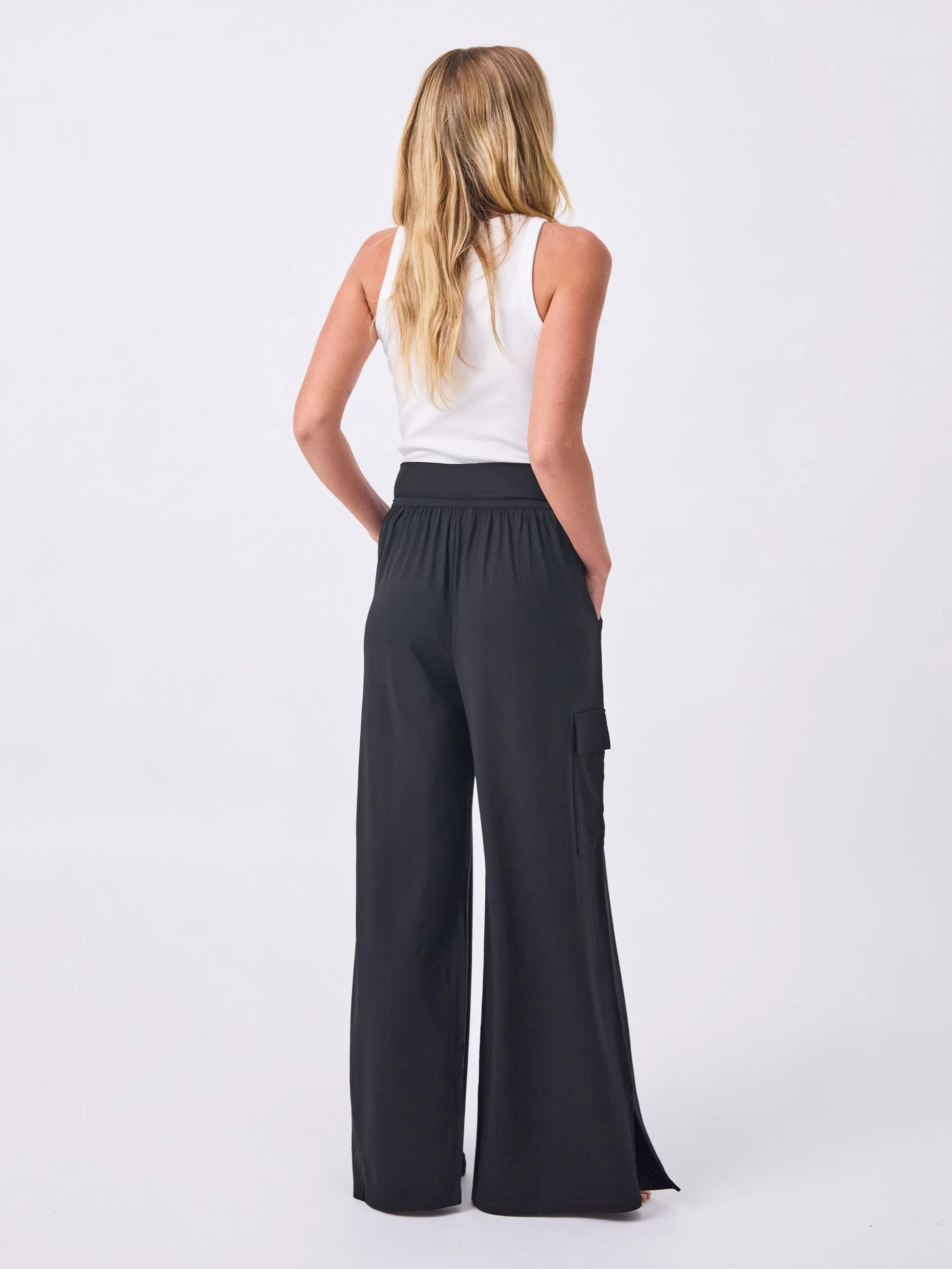 Modal Freedom Cargo Pant - Black
