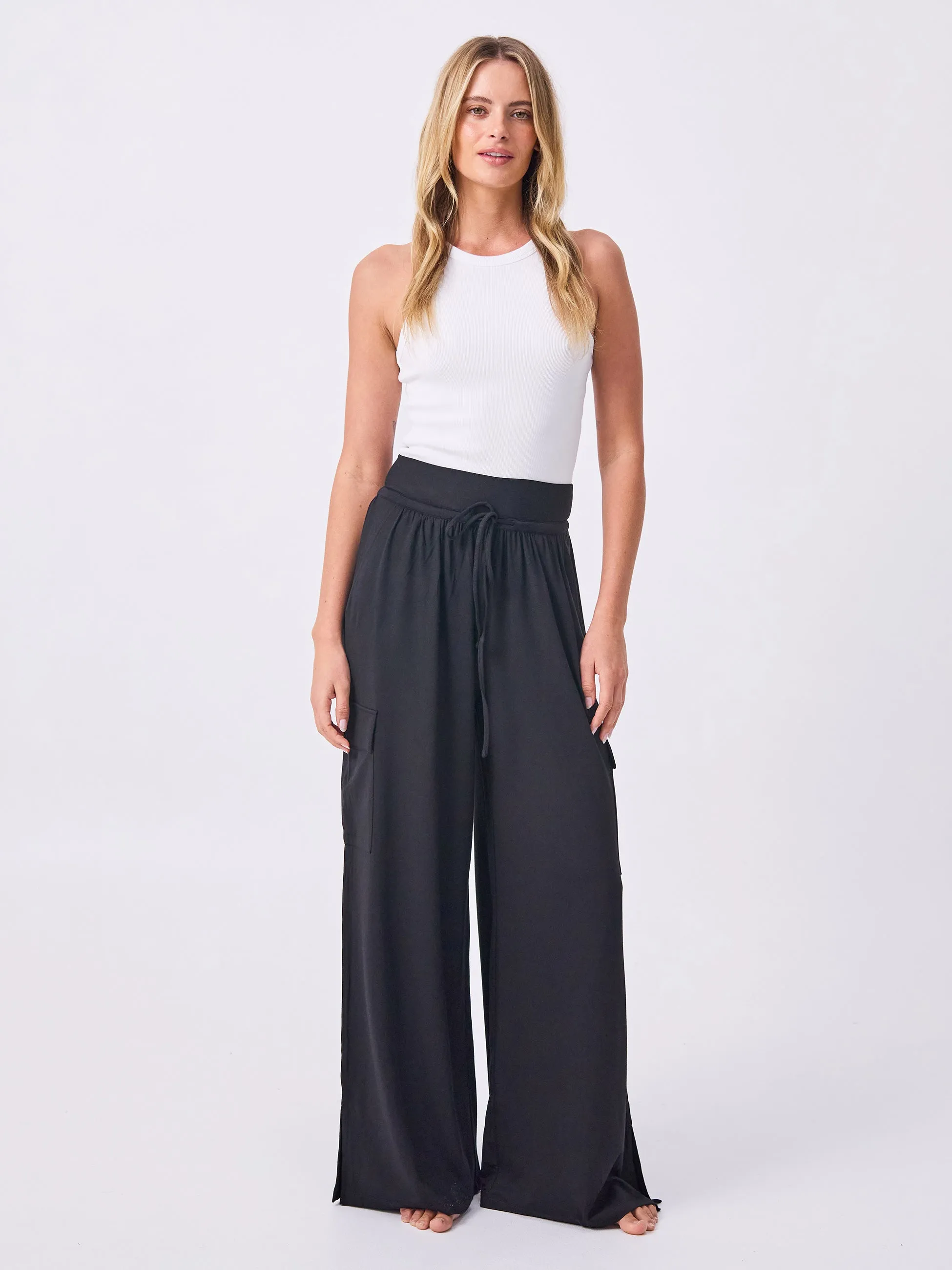 Modal Freedom Cargo Pant - Black