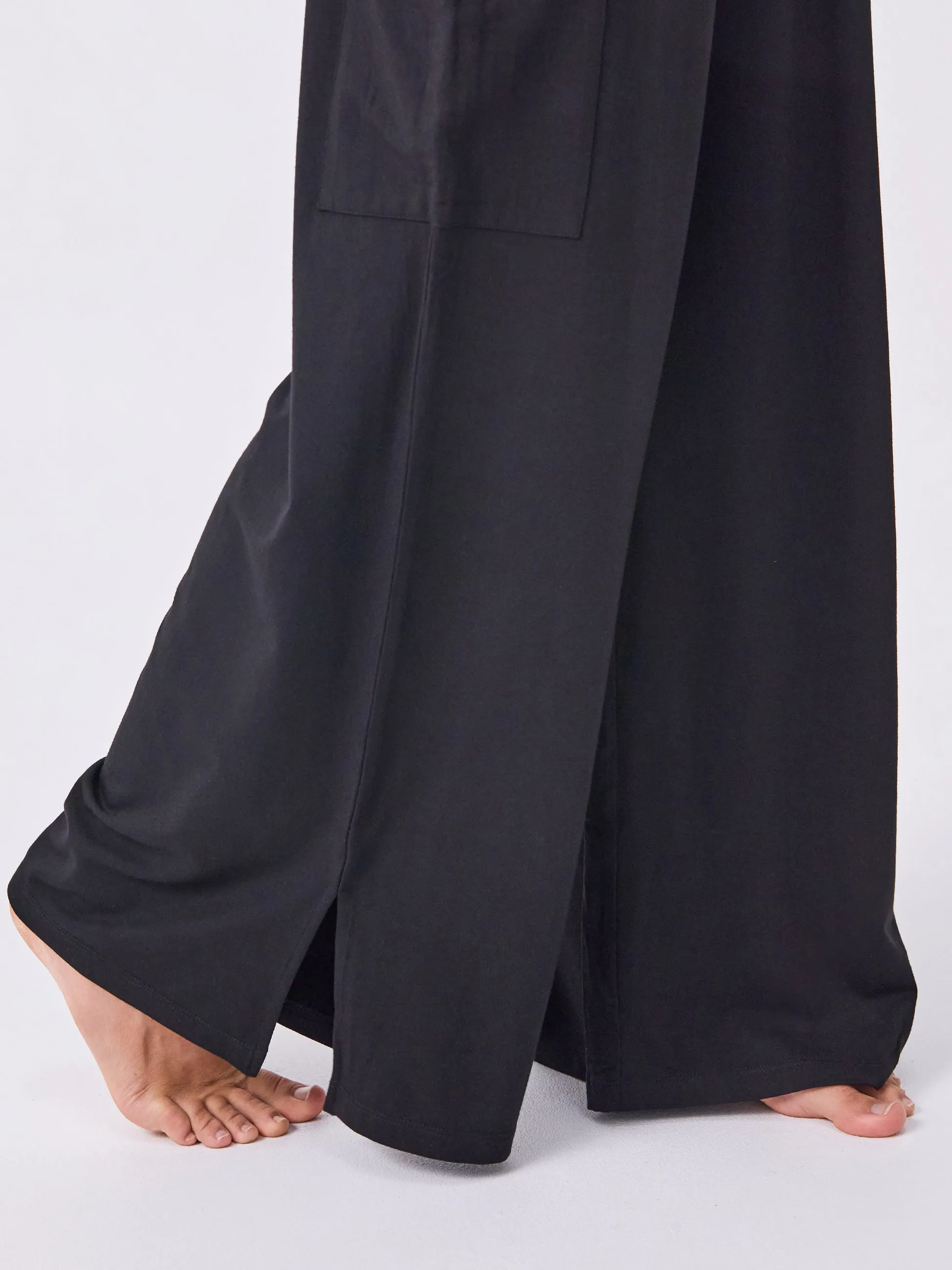 Modal Freedom Cargo Pant - Black