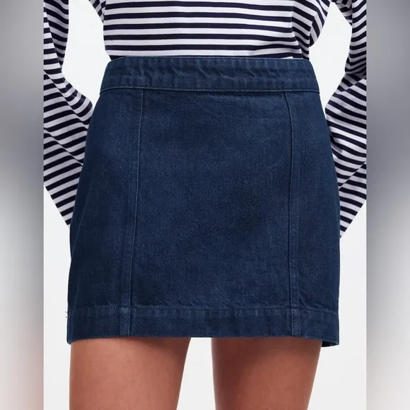 NWT Madewell Denim Seamed Mini Skirt in Maytown Wash - 25 - Maytown Wash