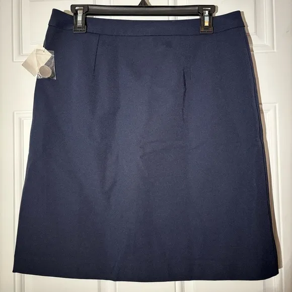 NWT Pink Tartan Navy Blue Skirt, Size 8
