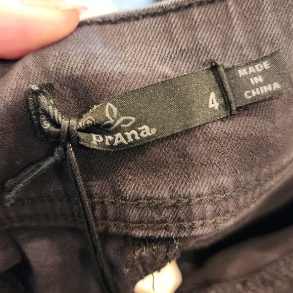 NWT Prana Stretch Denim Grey Broadway Skirt women's size 4