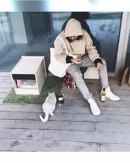 Oversized Dropping Hoodie