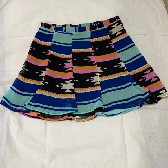 SHOW ME YOUR MUMU 🌺 Skater Skirt Aztec