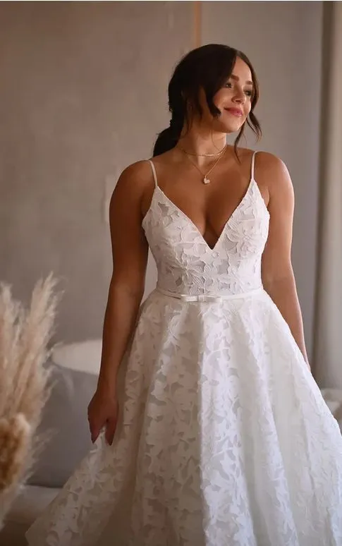 Size 8 Martina Liana 1467 Ivory Gown