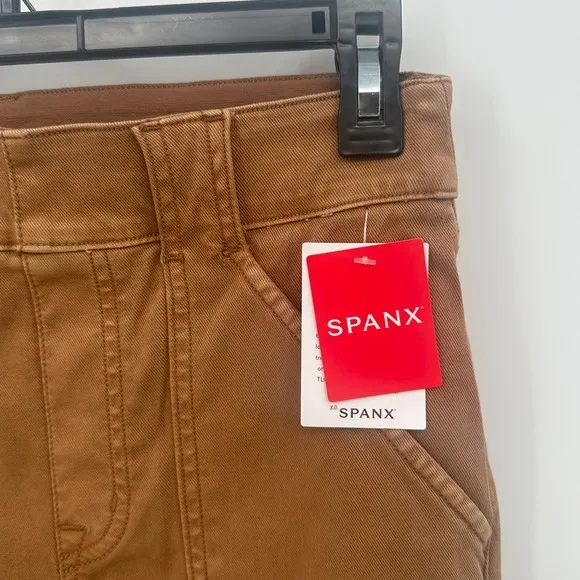 Spanx Women's Stretch Twill Ankle Cargo Pants in Honey Glow