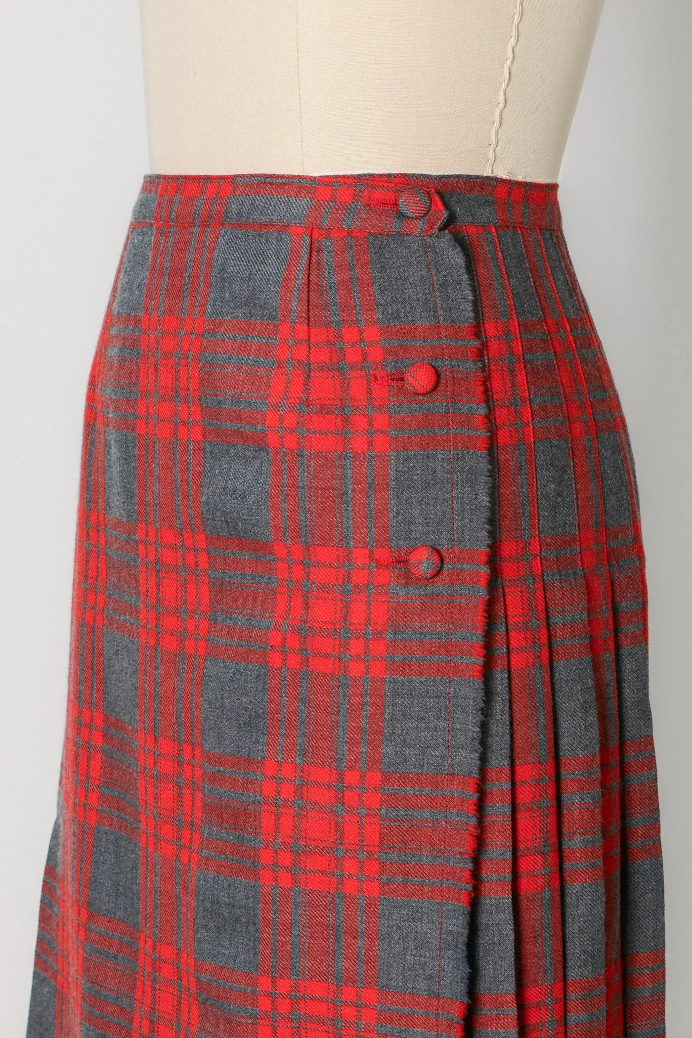 Tartan Wool Pleated Wrap Skirt ~ 30W