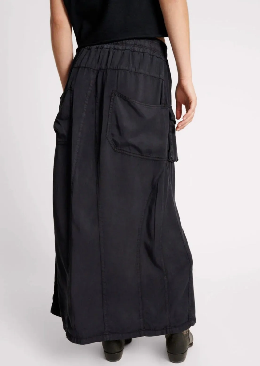 Tencel Parachute Skirt Washed Black