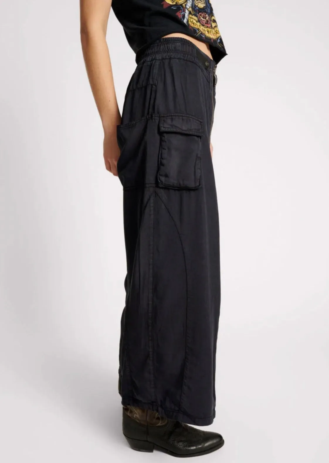 Tencel Parachute Skirt Washed Black