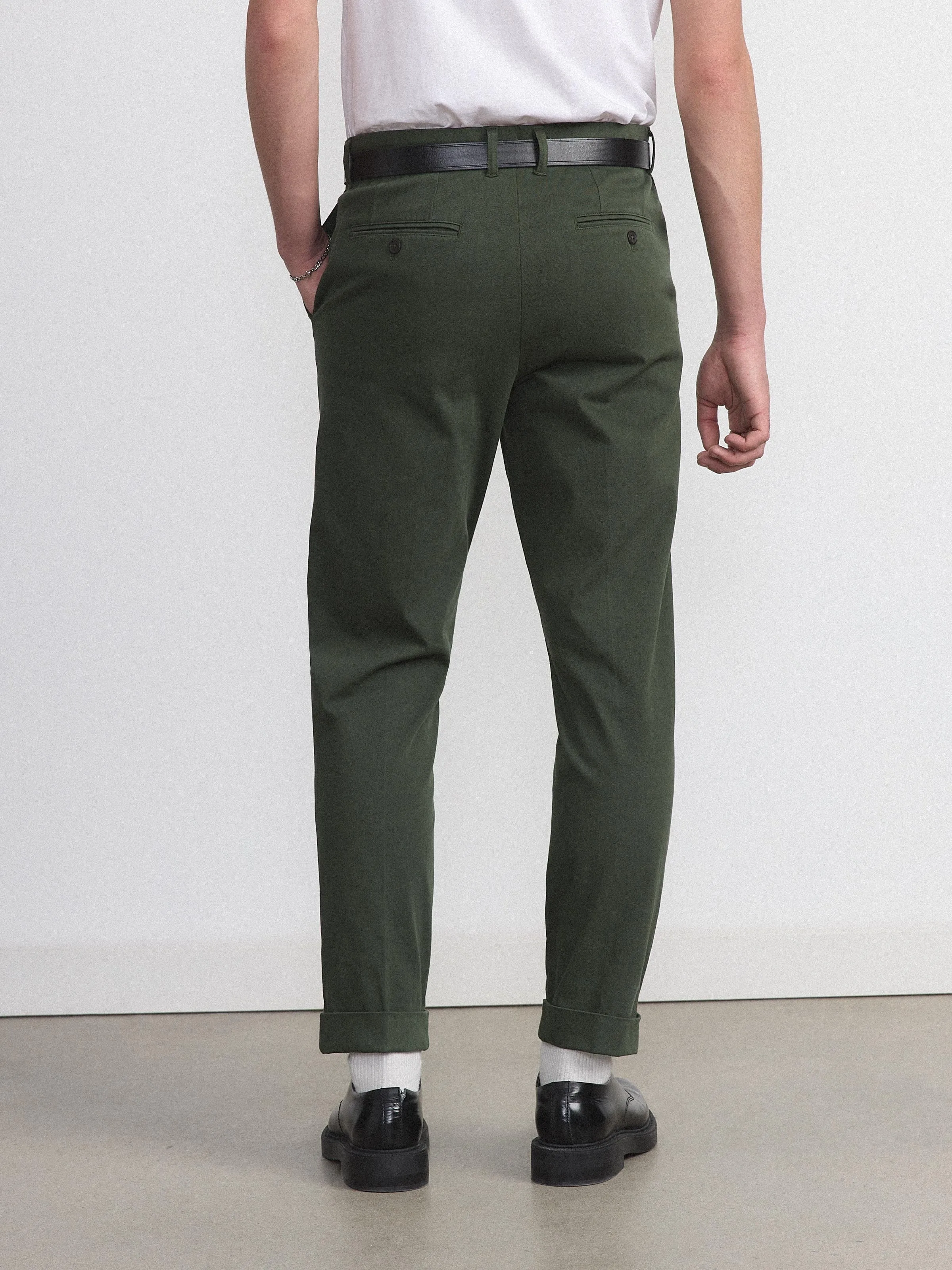 The Flex Colin Chino Pant in Deep Green