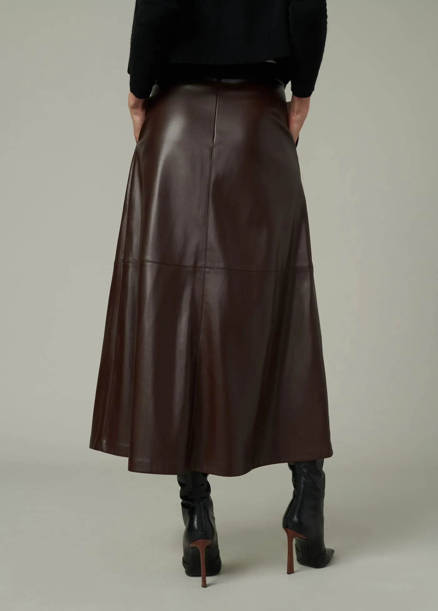 THE TAVI VEGAN LEATHER SKIRT