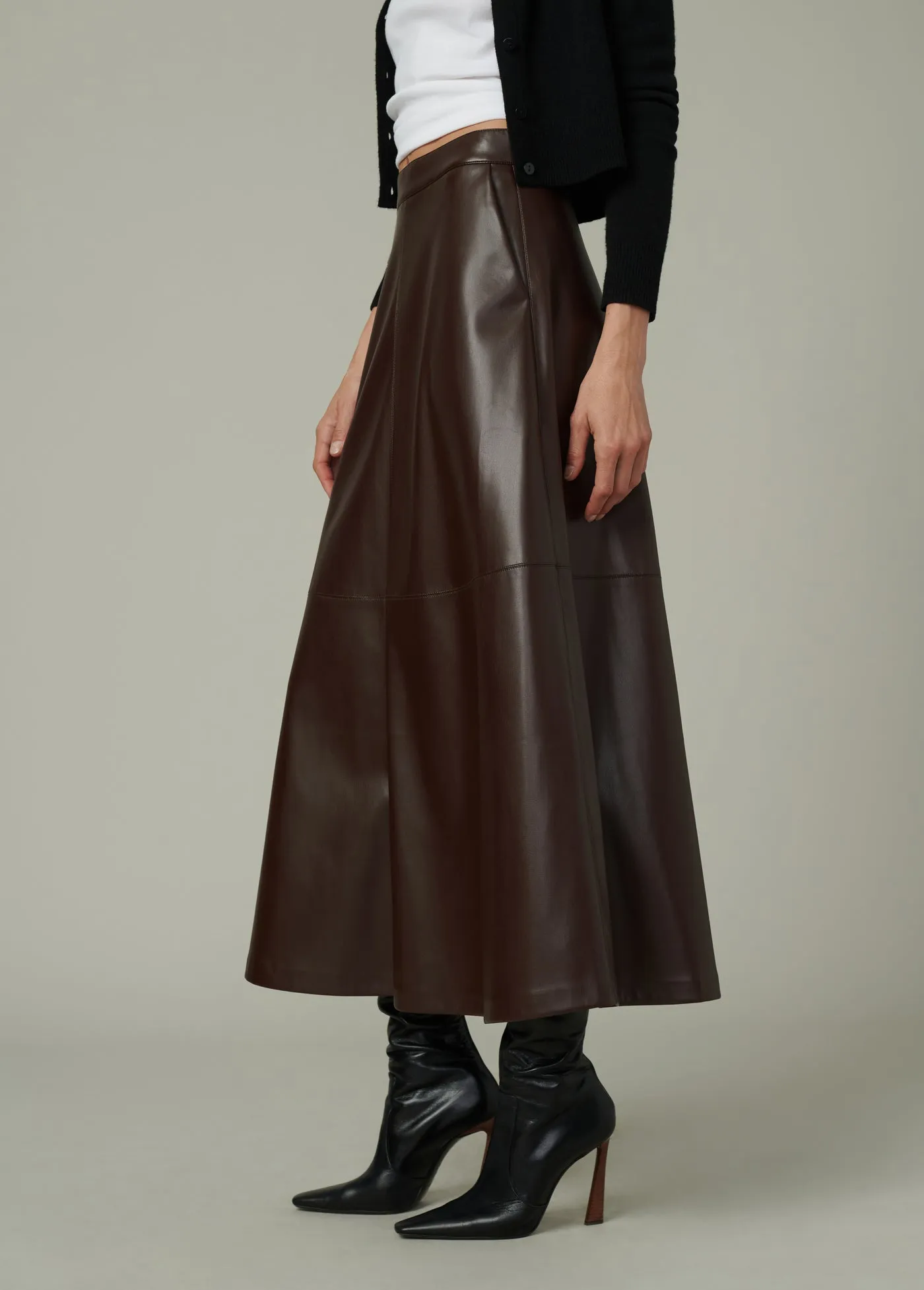 THE TAVI VEGAN LEATHER SKIRT