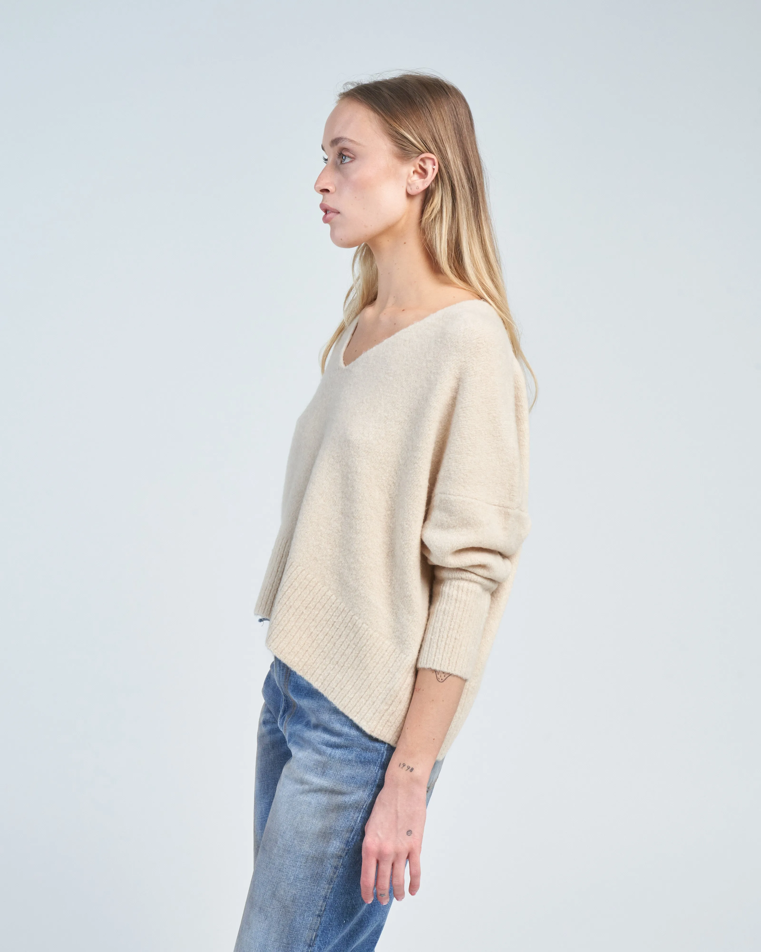 v neck sweater