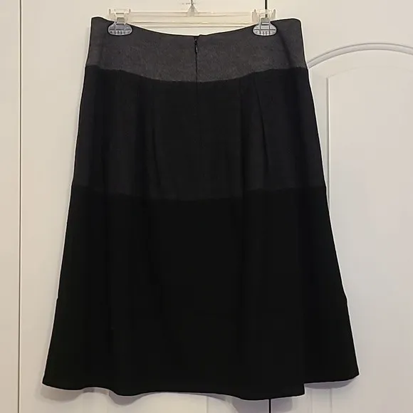 VINCE Colorblock Wool Blend A-Line Skirt Lined Pleated Gray &amp; Black Size 8